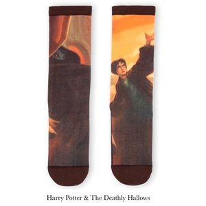 Harry Potter The Deathly Hallows Book Art Socks Size Large